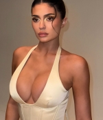 Access_Kardashian_102.jpg
