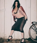 Access_Kardashian_15~8.jpg