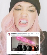 Access_Kardashian_2~29.jpg