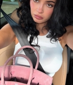 Access_Kardashian_3~23.jpg