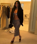Access_Kardashian_4~25.jpg