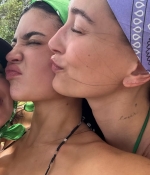 Access_Kardashian_53~0.jpg