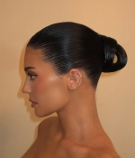 Access_Kardashian_6~20.jpg