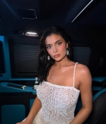 Access_Kardashian_7~18.jpg