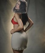 Access_Kardashian_7~9.jpg