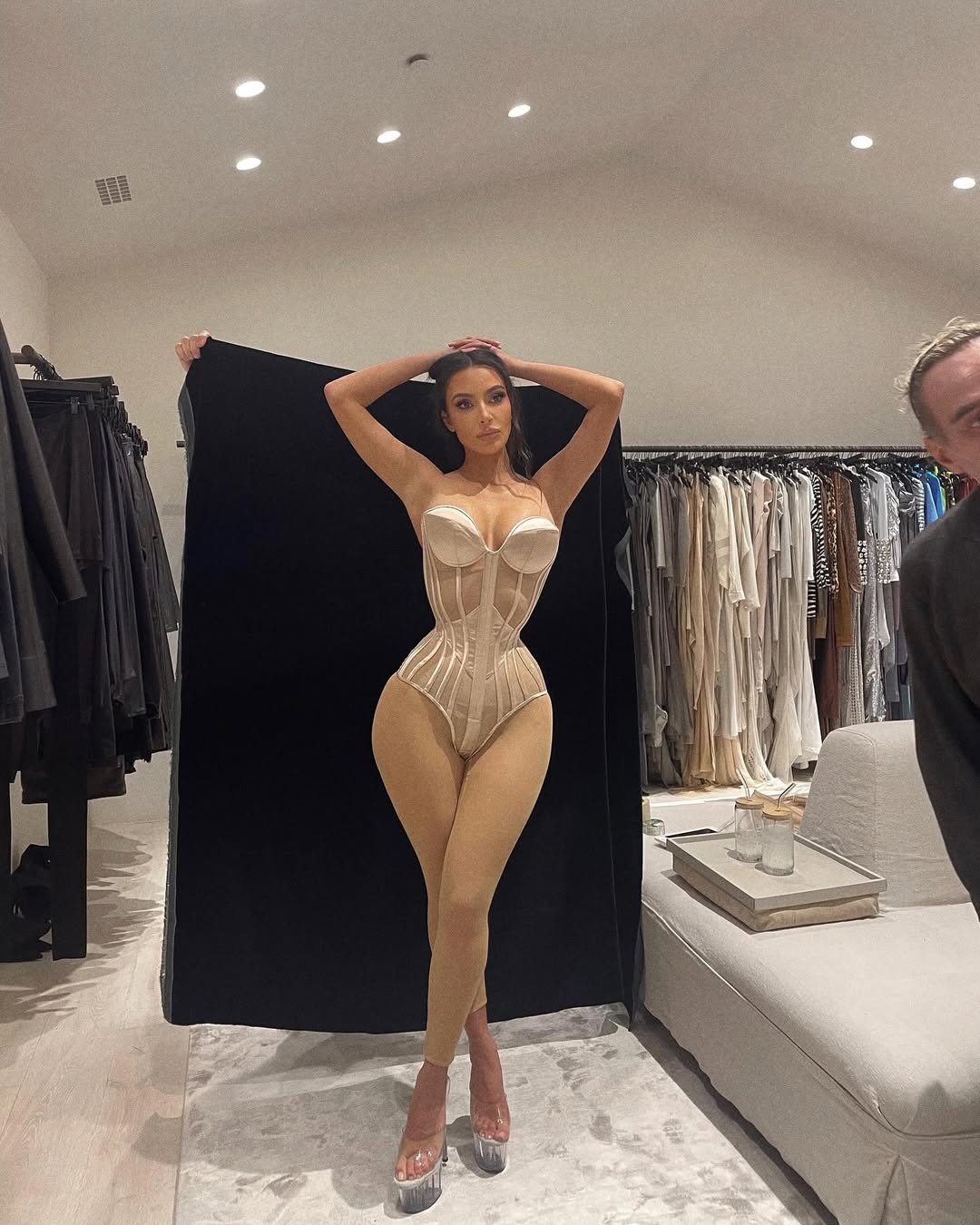 Access_Kardashian_1.jpg