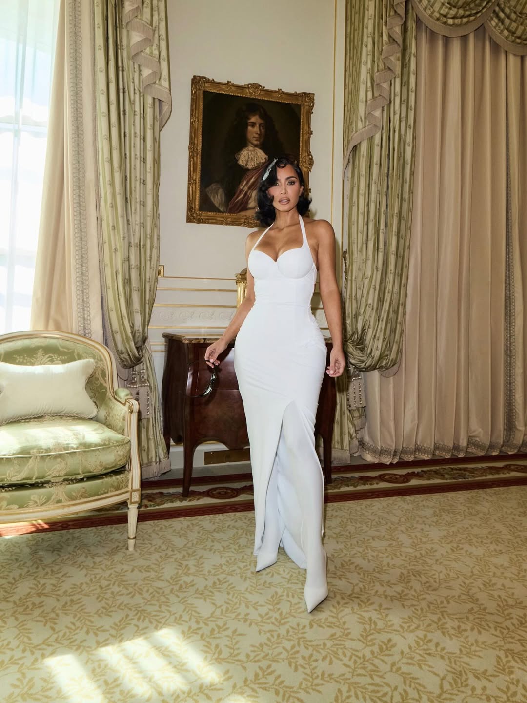 Access_Kardashian_10~21.jpg