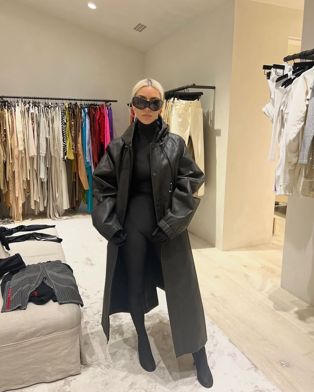 Access_Kardashian_10~30.jpg