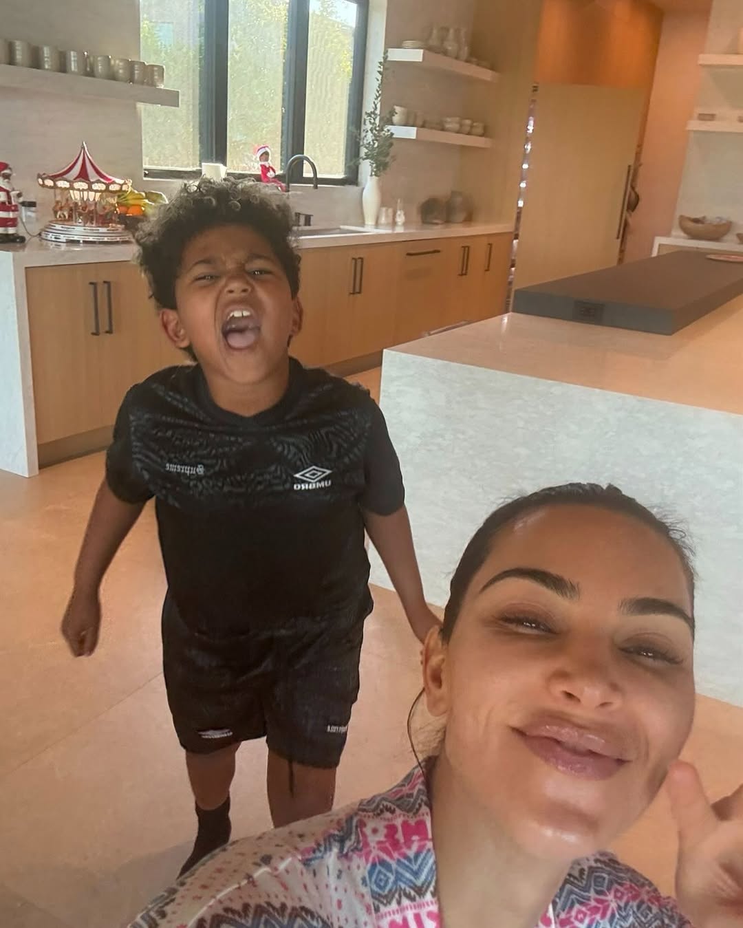 Access_Kardashian_11.jpg