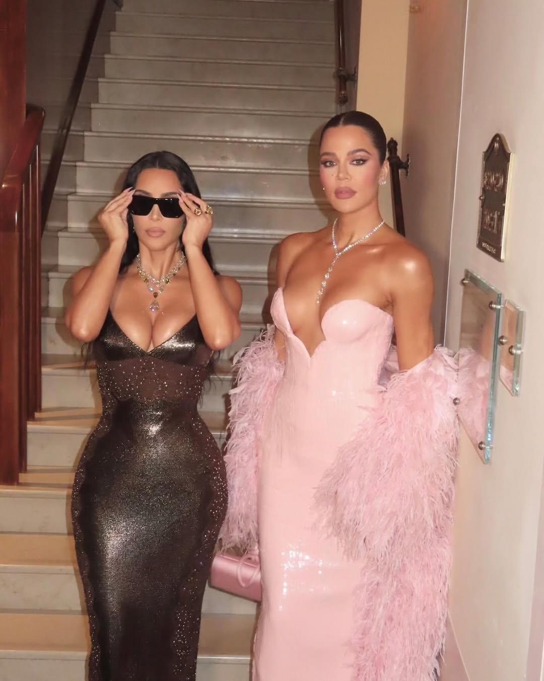 Access_Kardashian_11~21.jpg