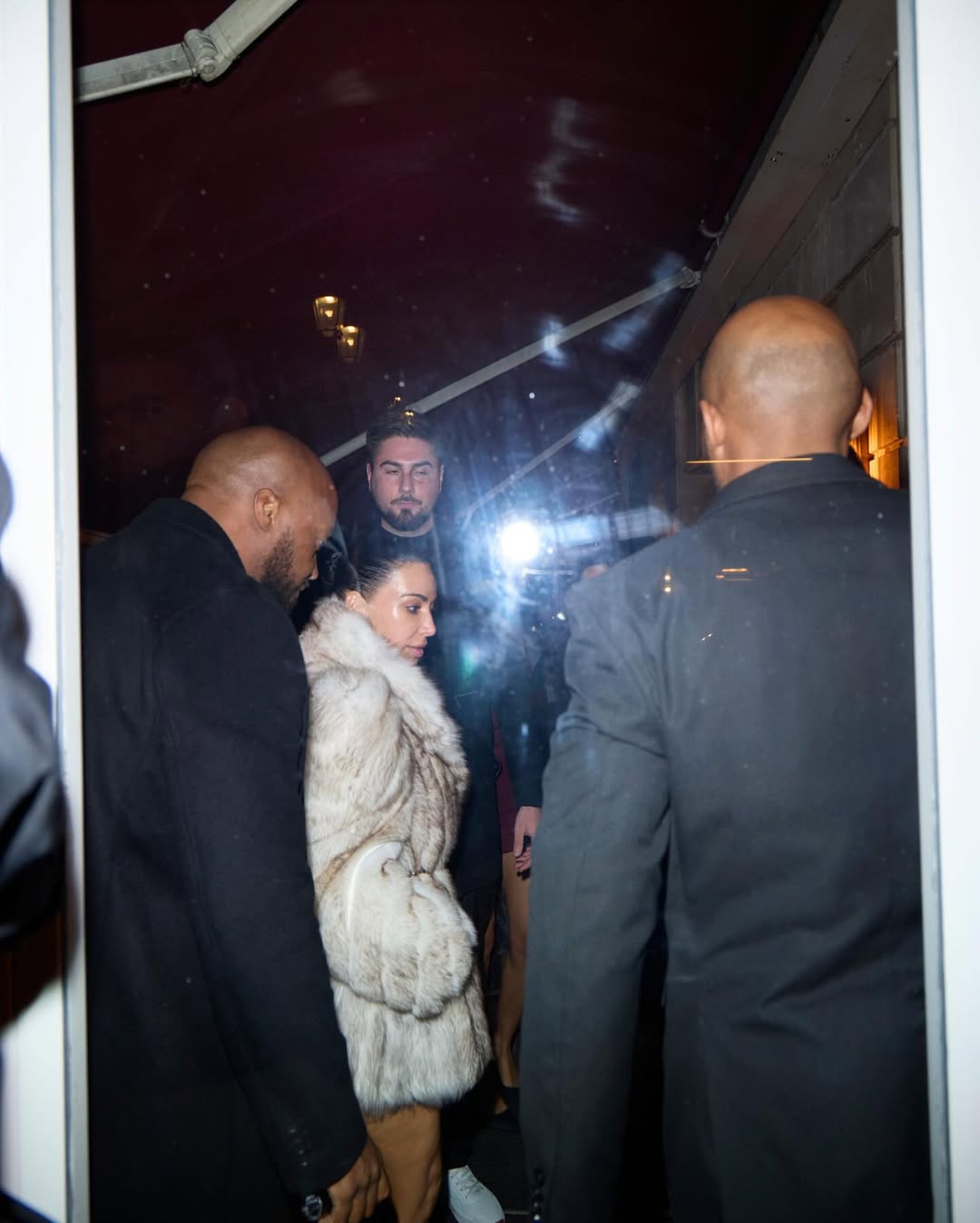 Access_Kardashian_11~33.jpg