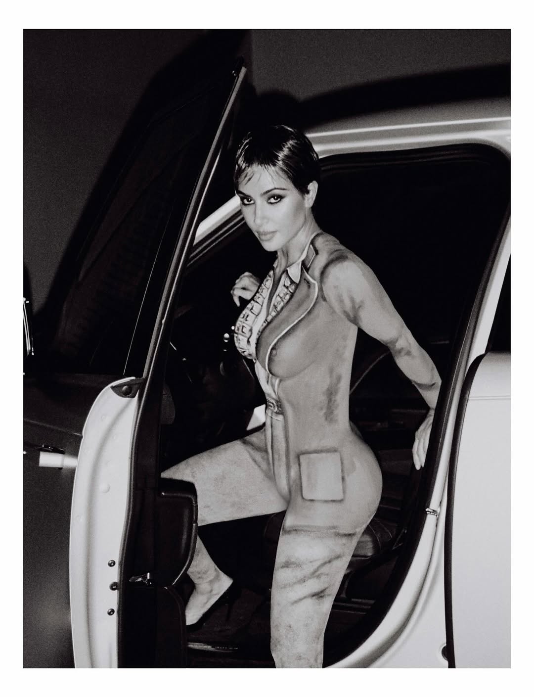 Access_Kardashian_11~36.jpg