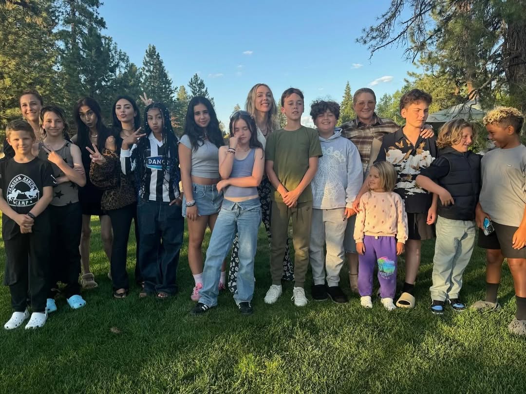 Access_Kardashian_12~20.jpg
