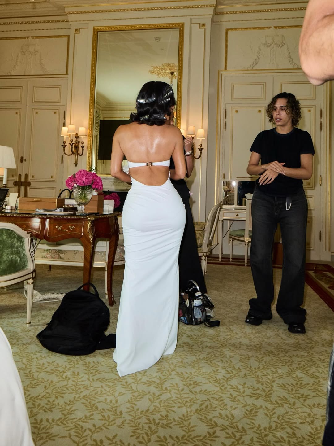 Access_Kardashian_13~21.jpg