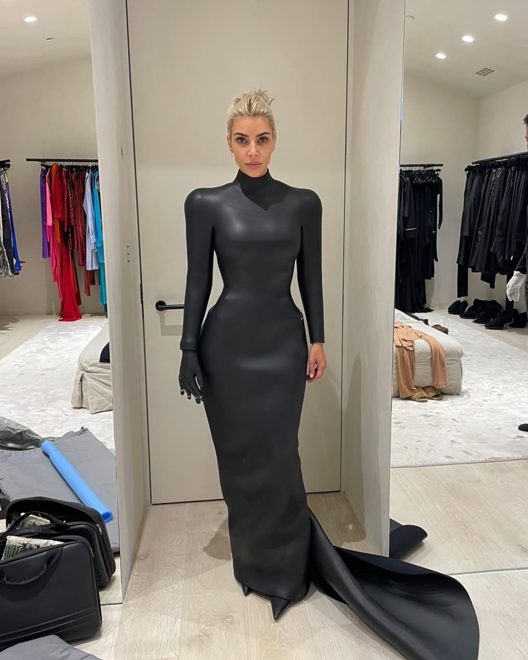 Access_Kardashian_13~30.jpg