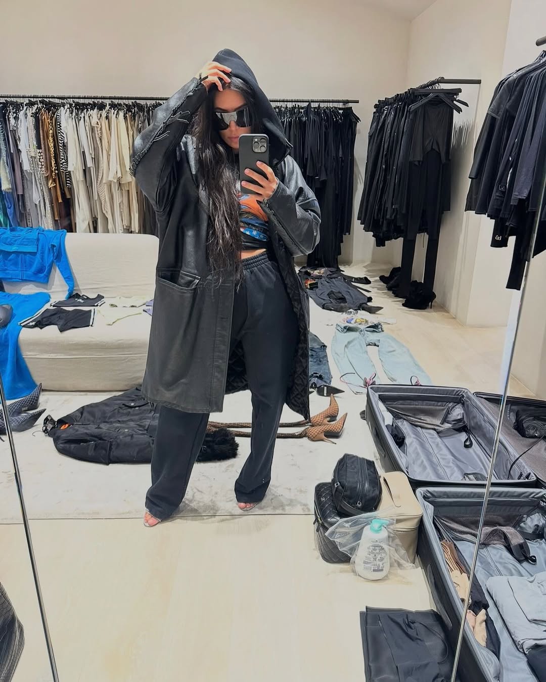 Access_Kardashian_15~25.jpg
