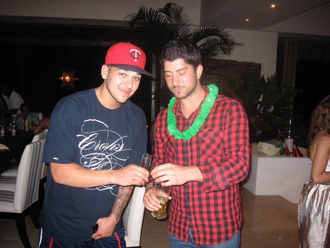 Access_Kardashian_15~6.jpg