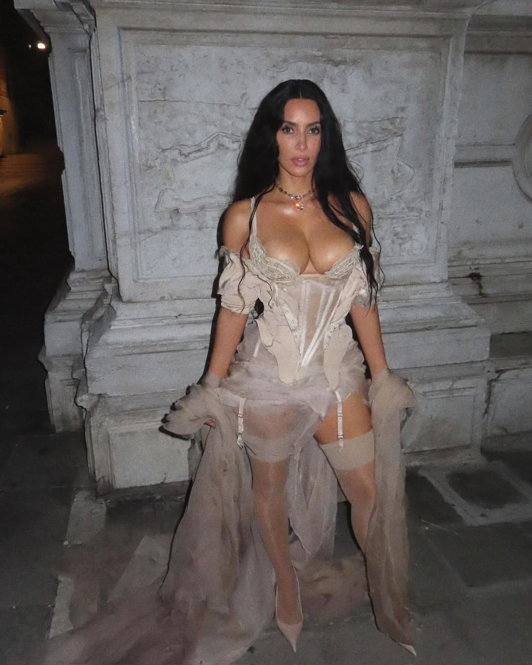 Access_Kardashian_16~15.jpg