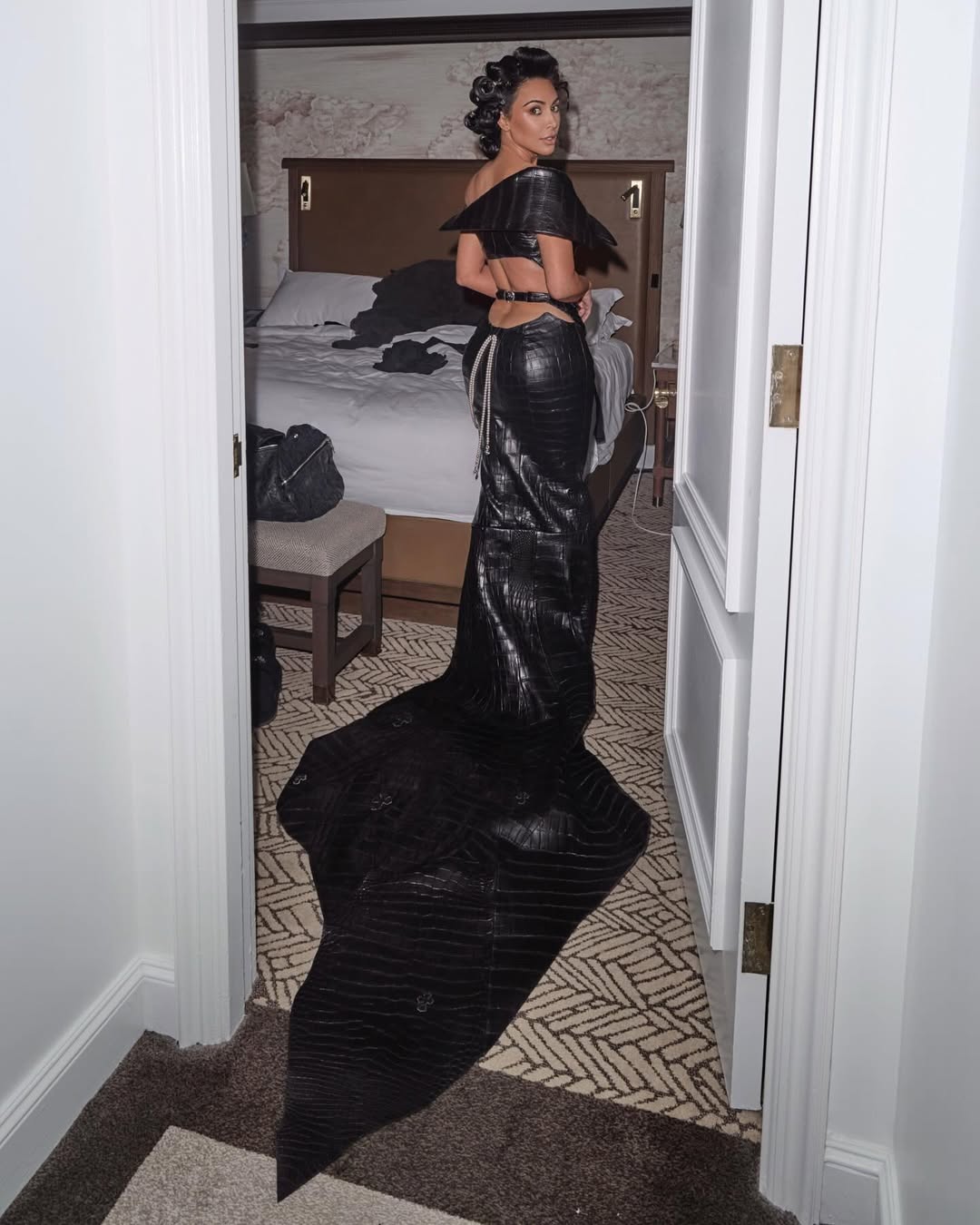 Access_Kardashian_16~7.jpg