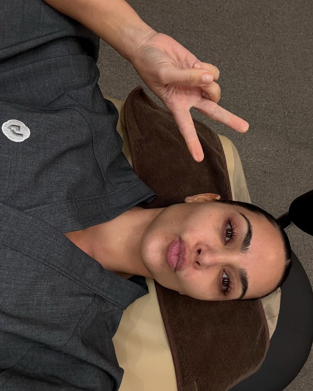 Access_Kardashian_17~18.jpg