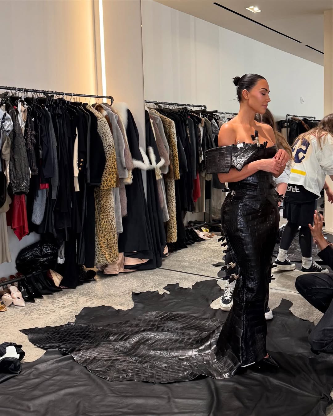 Access_Kardashian_18~4.jpg