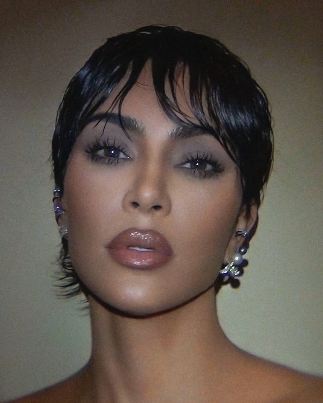 Access_Kardashian_1~30.jpg