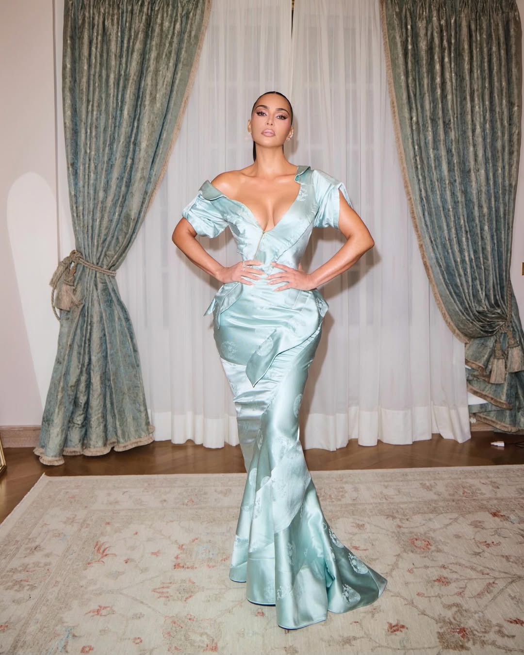 Access_Kardashian_1~36.jpg