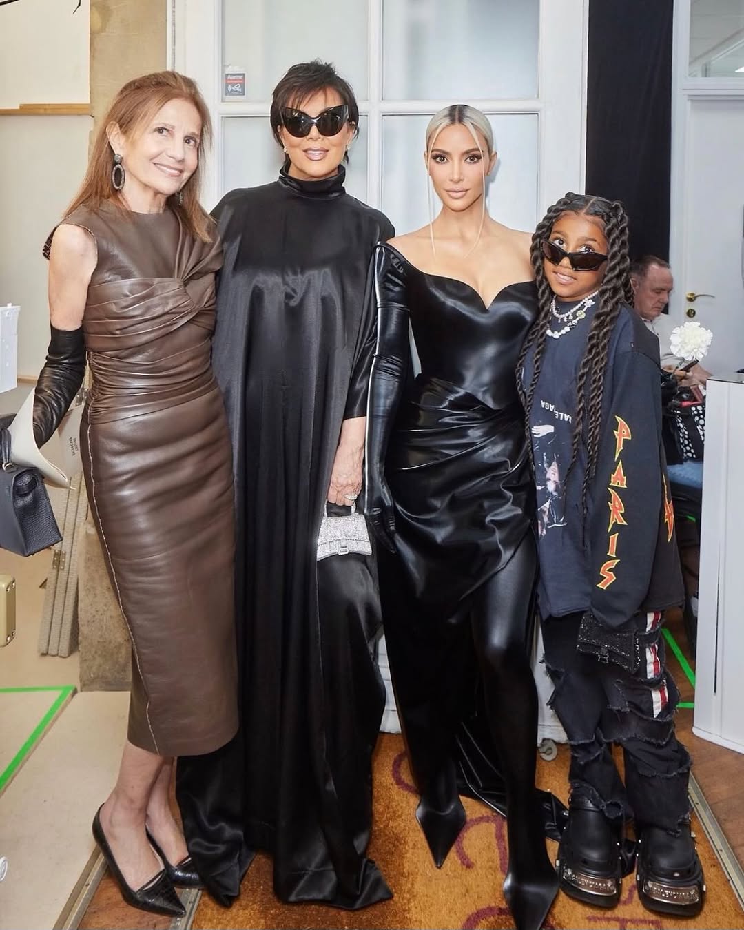 Access_Kardashian_1~43.jpg