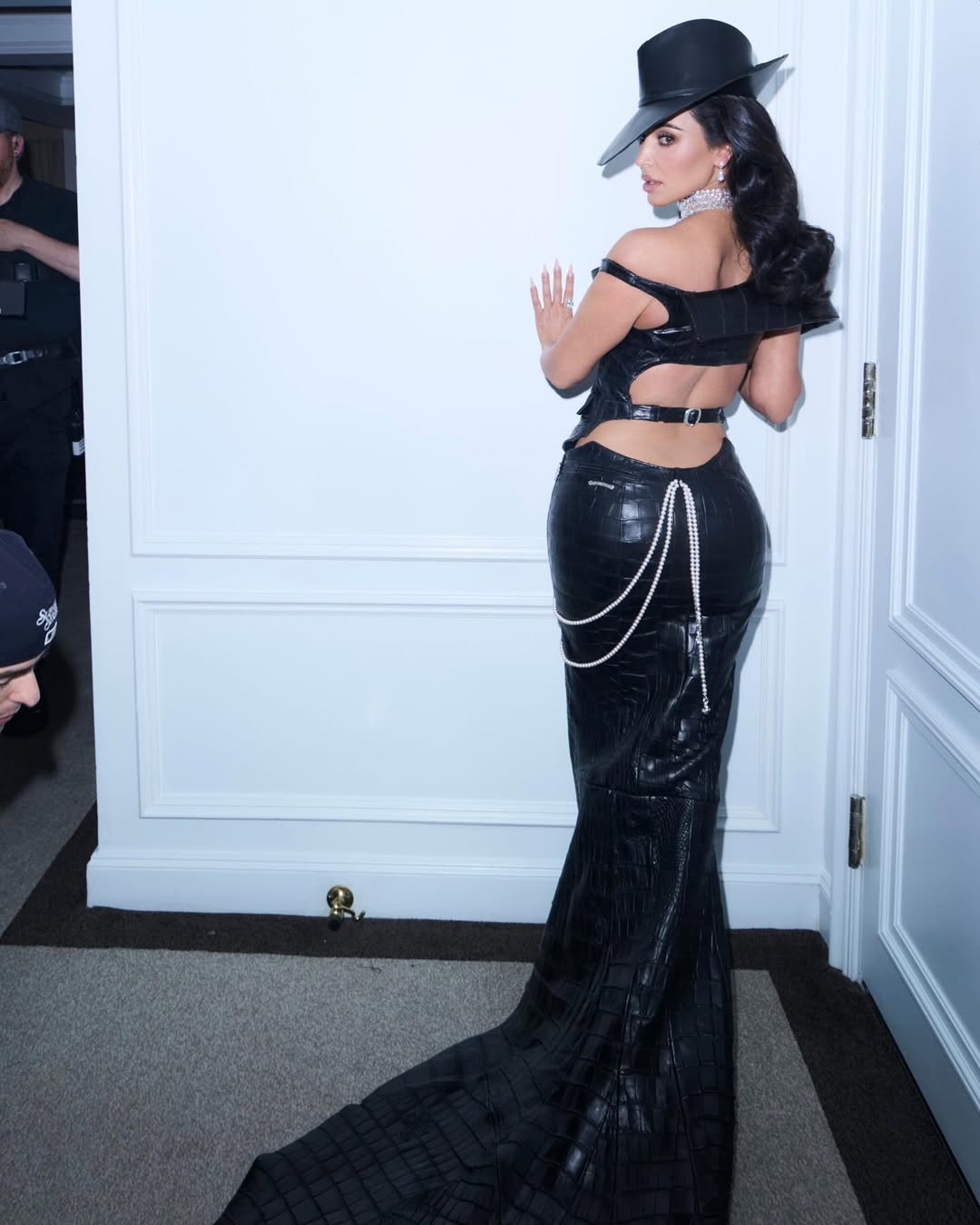 Access_Kardashian_20~6.jpg