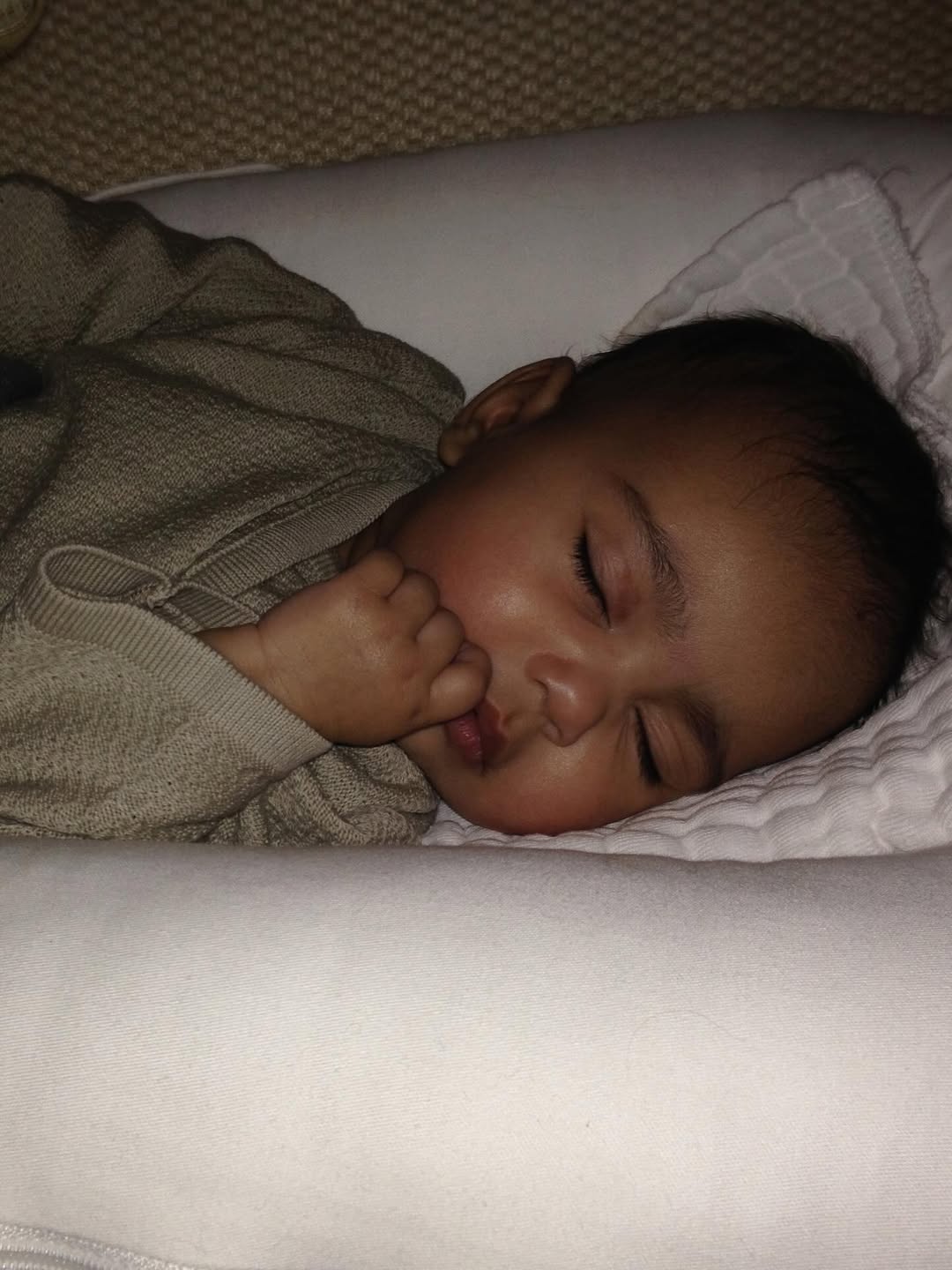 Access_Kardashian_21~5.jpg