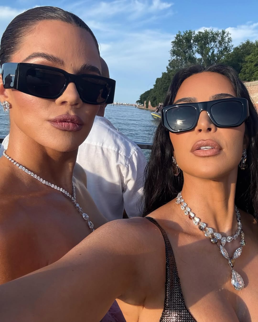 Access_Kardashian_21~6.jpg