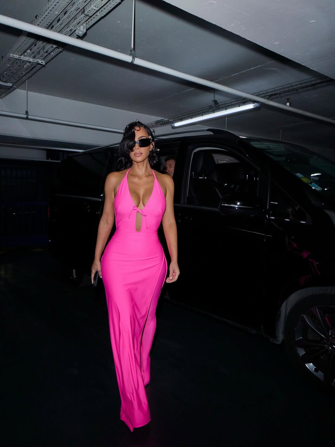 Access_Kardashian_26~2.jpg