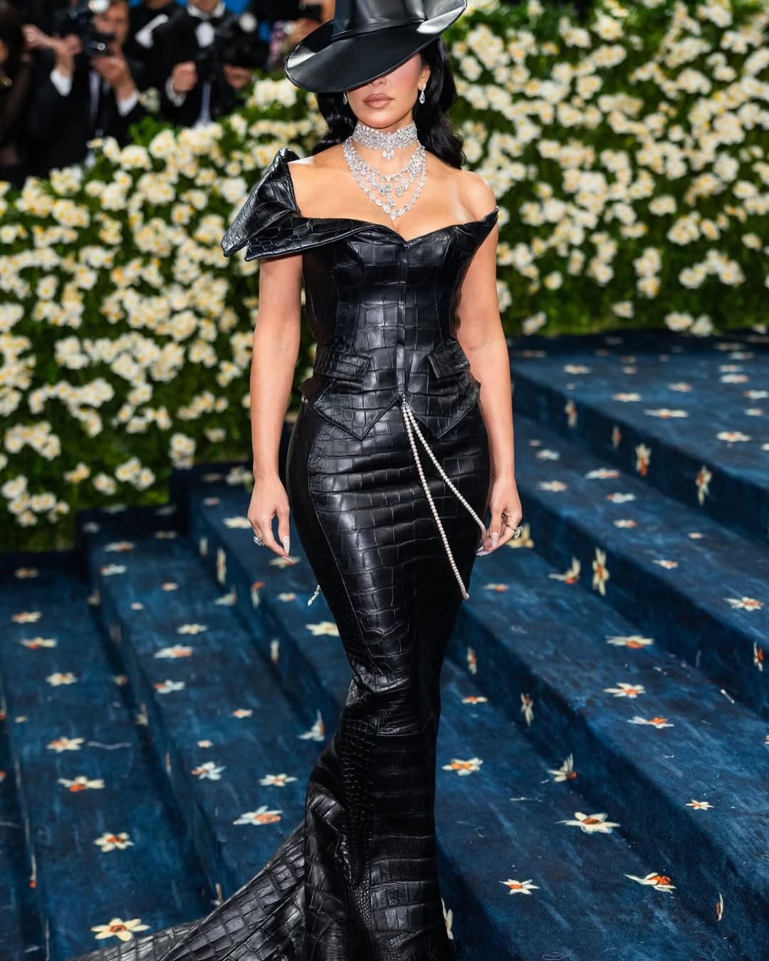 Access_Kardashian_2~13.jpg