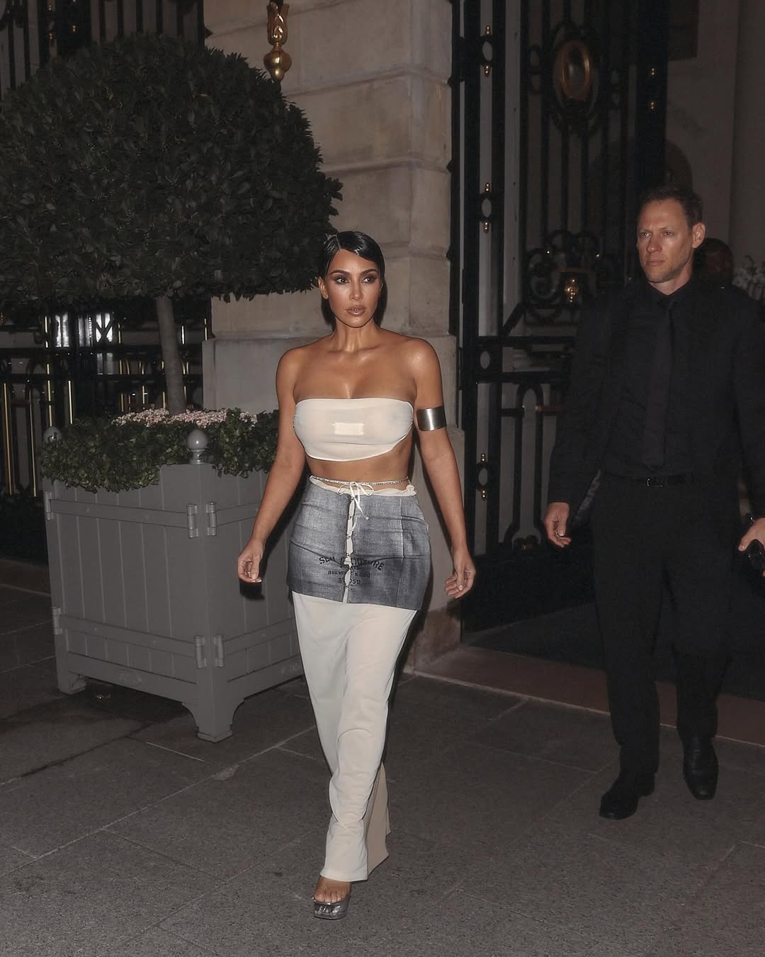Access_Kardashian_2~31.jpg