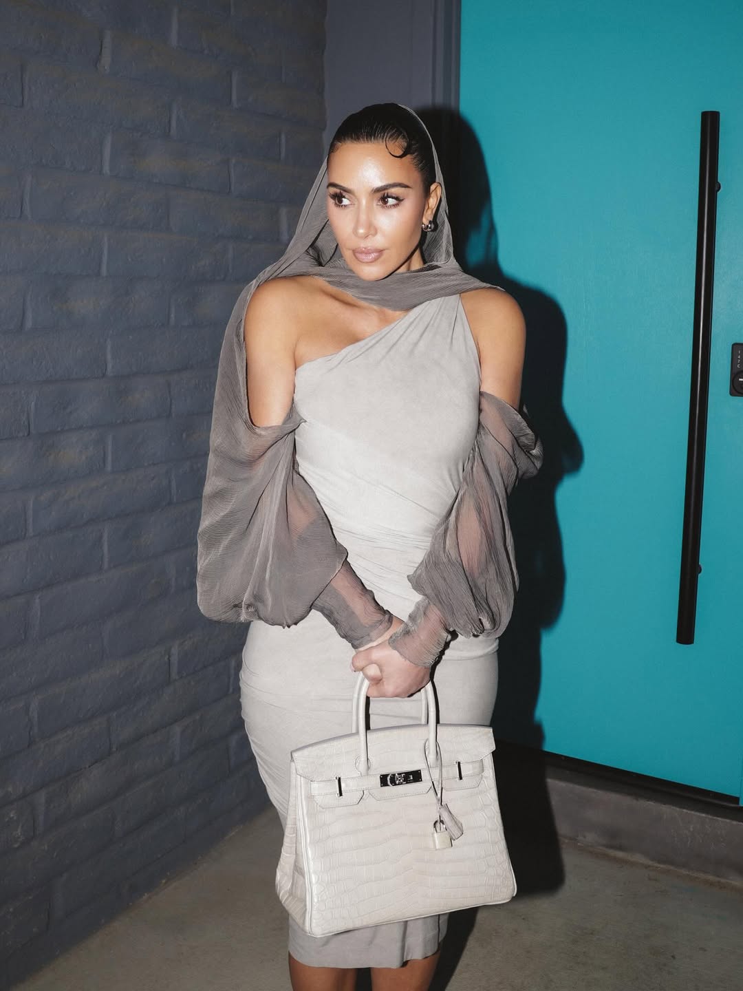 Access_Kardashian_2~40.jpg