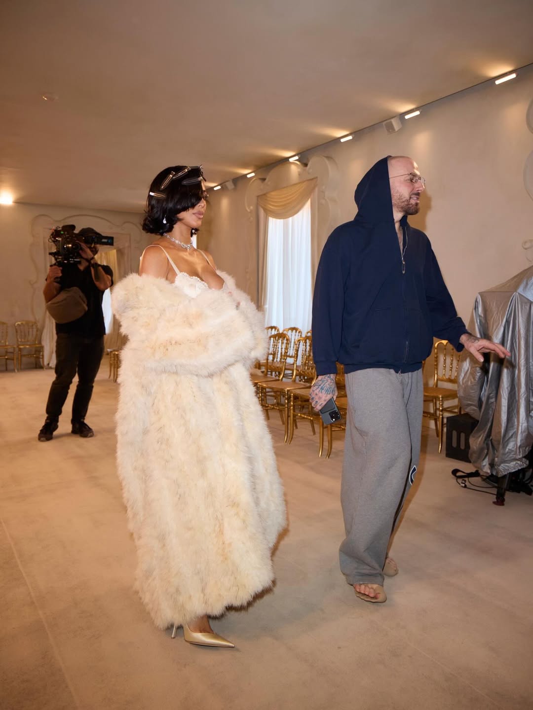 Access_Kardashian_39~1.jpg