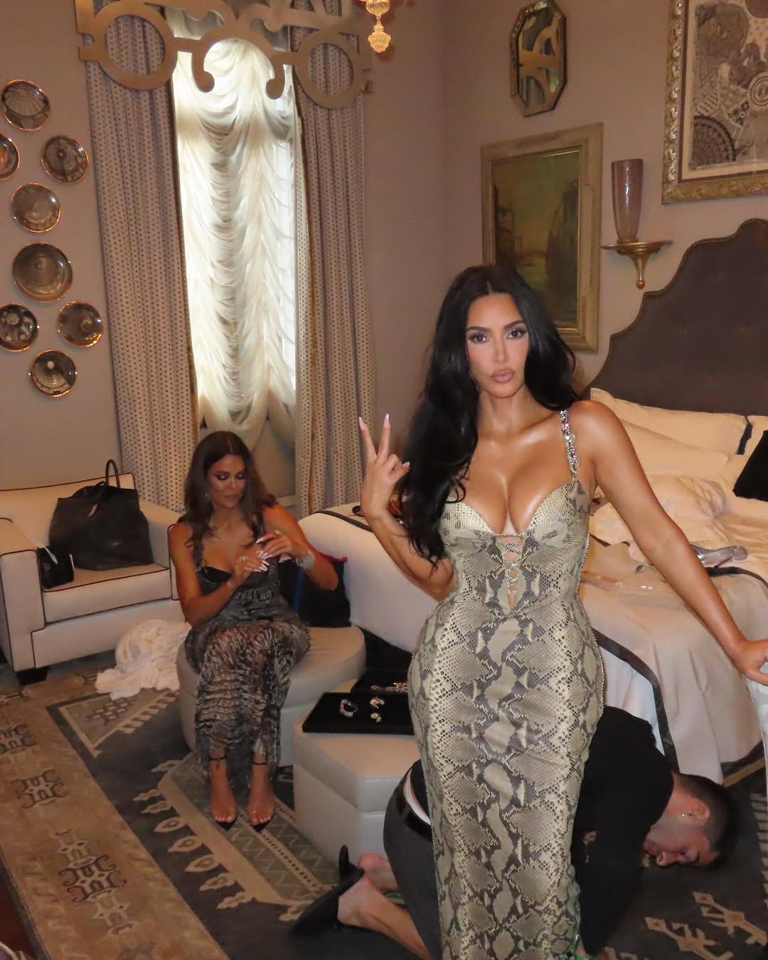 Access_Kardashian_3~19.jpg