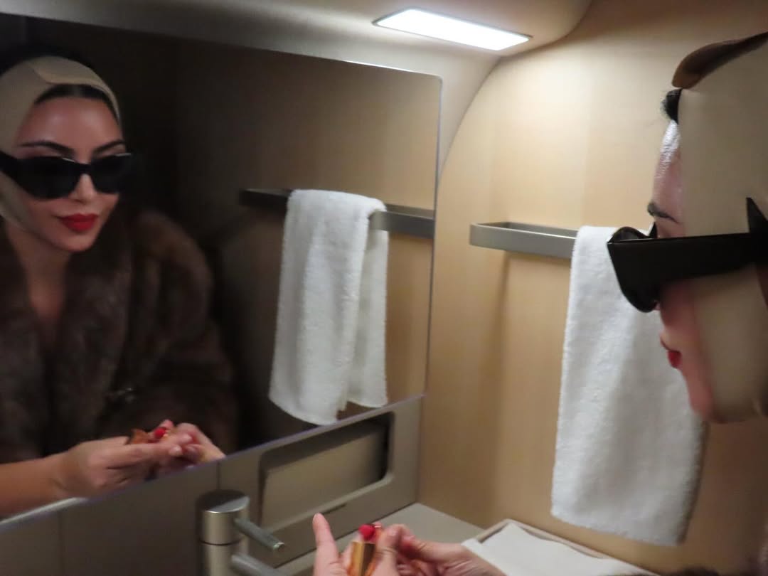 Access_Kardashian_4~20.jpg