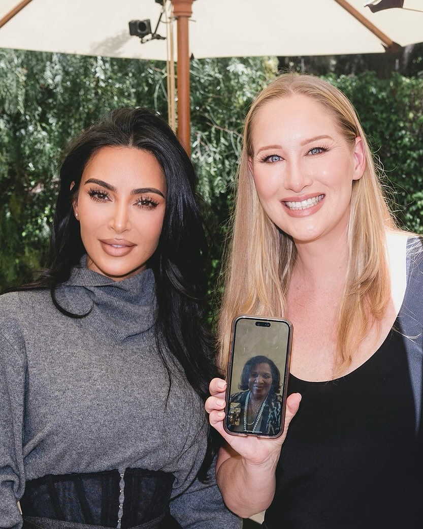 Access_Kardashian_5~13.jpg