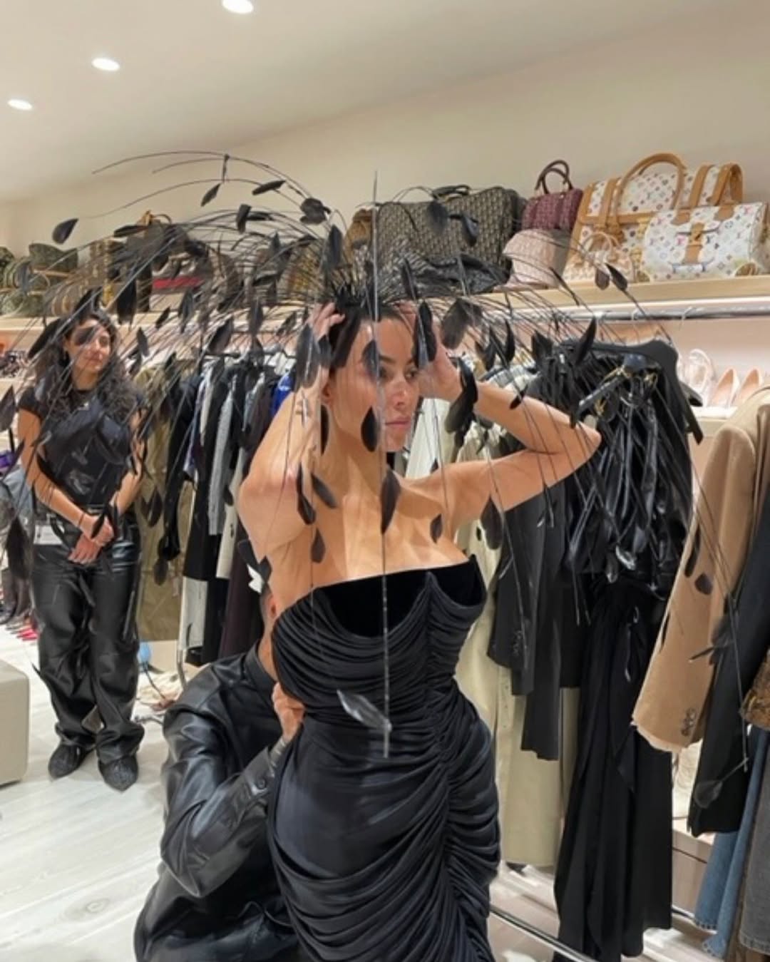 Access_Kardashian_5~28.jpg