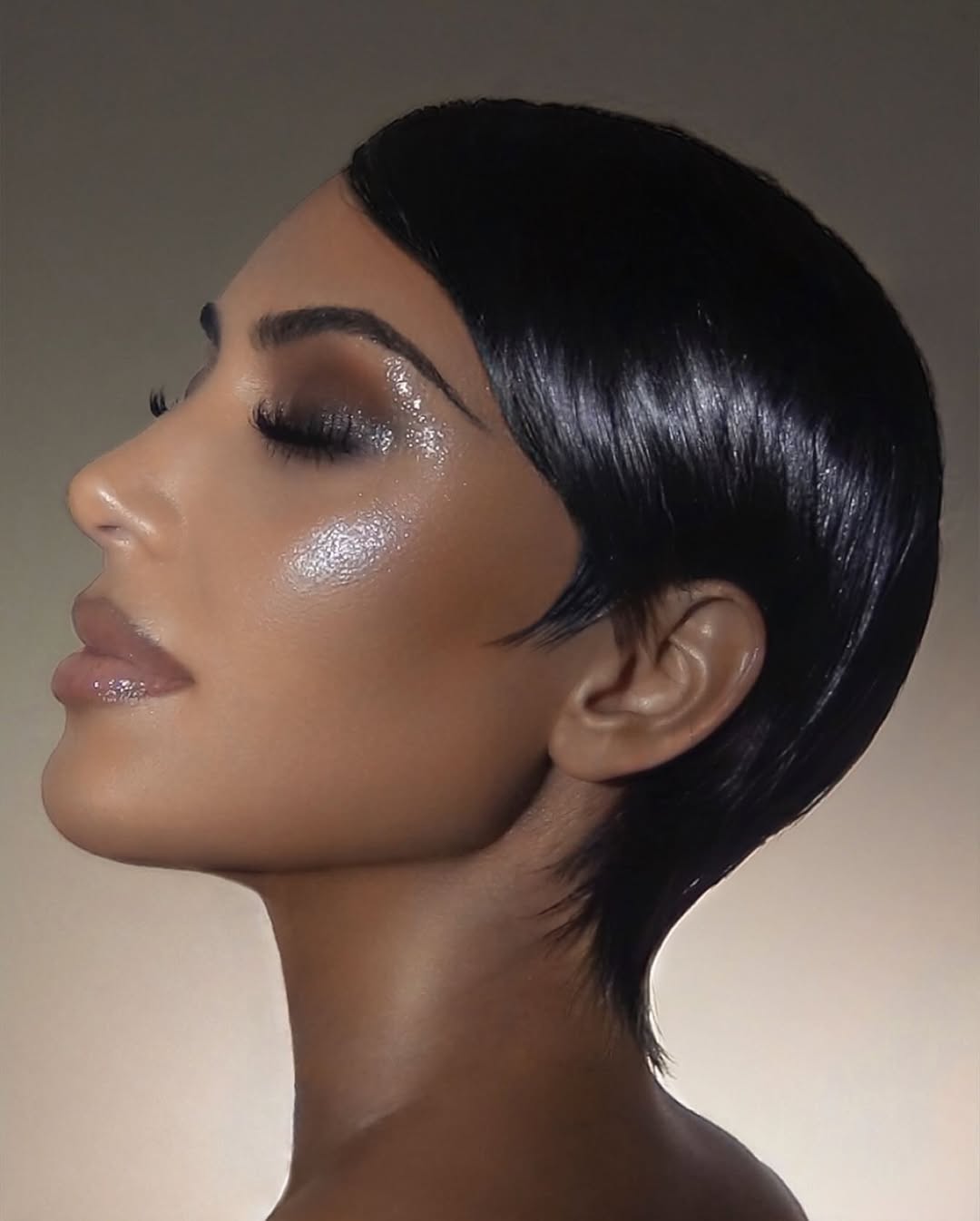 Access_Kardashian_5~30.jpg