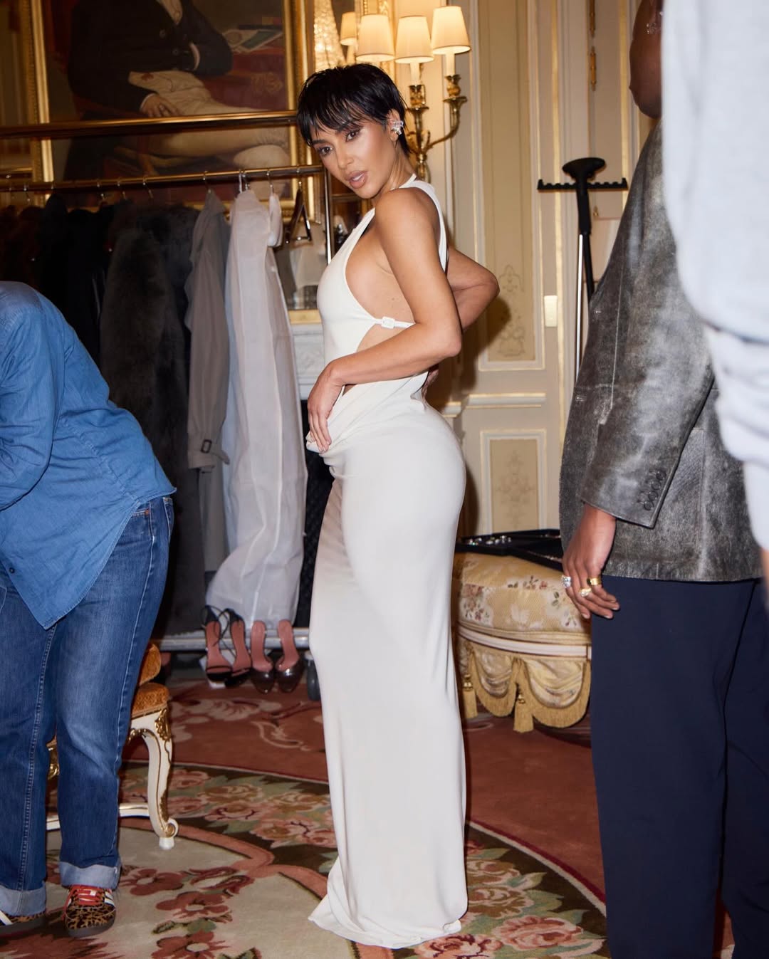 Access_Kardashian_6~29.jpg
