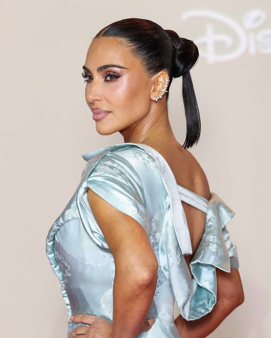Access_Kardashian_6~31.jpg