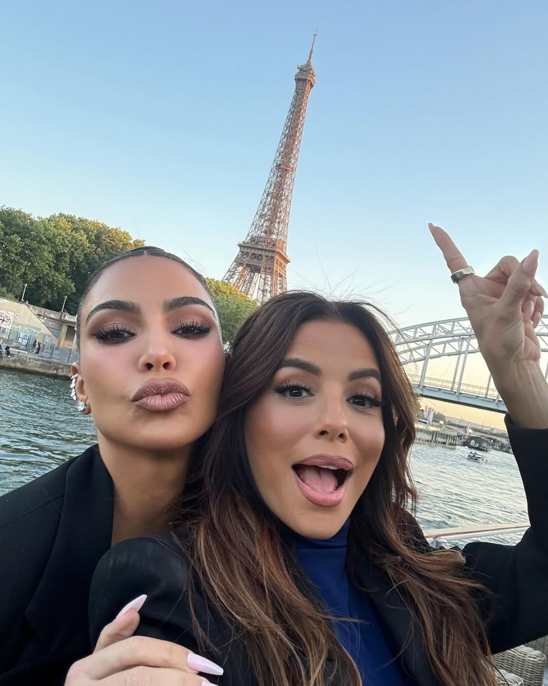 Access_Kardashian_8~13.jpg