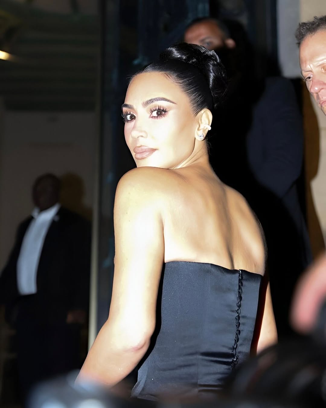 Access_Kardashian_9~13.jpg