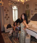 Access_Kardashian_10~17.jpg