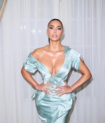 Access_Kardashian_11~35.jpg