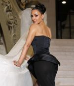 Access_Kardashian_12~11.jpg