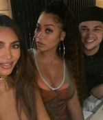 Access_Kardashian_13~16.jpg