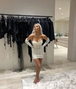 Access_Kardashian_14~27.jpg